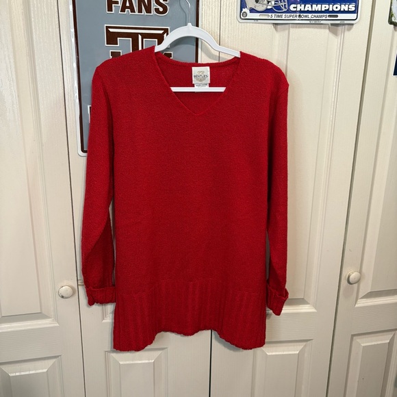 JR Bentley Red V-Neck Women's Sweater - Picture 1 of 6